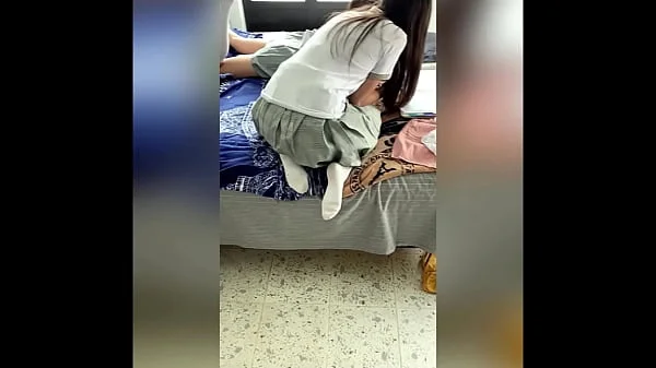 Cómo COGERTE a tu Hermanastra Colegiala y a su AMIGA de la Escuela! Espiando a Dos Lesbianas Haciendo Tarea en el CUARTO! Trío Amateur con mi Hermana y su Amiga de la Escuela! Lesbianas Mexicanas (SEGUNDA PARTE) #2